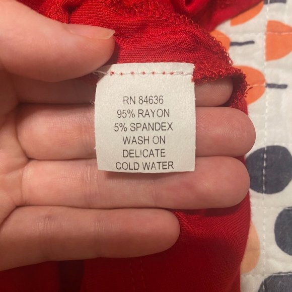 Inchanted Red 3/4 Sleeve Top - Picture 11 of 12